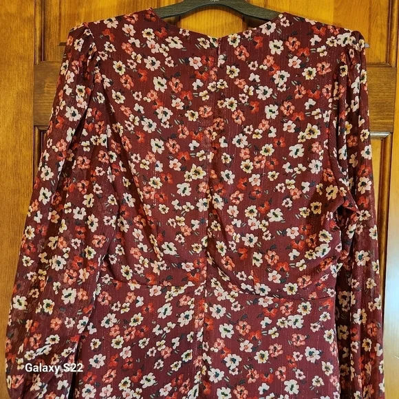 BCBGeneration Deep V neck Skater dress women's size L - Picture 8 of 11